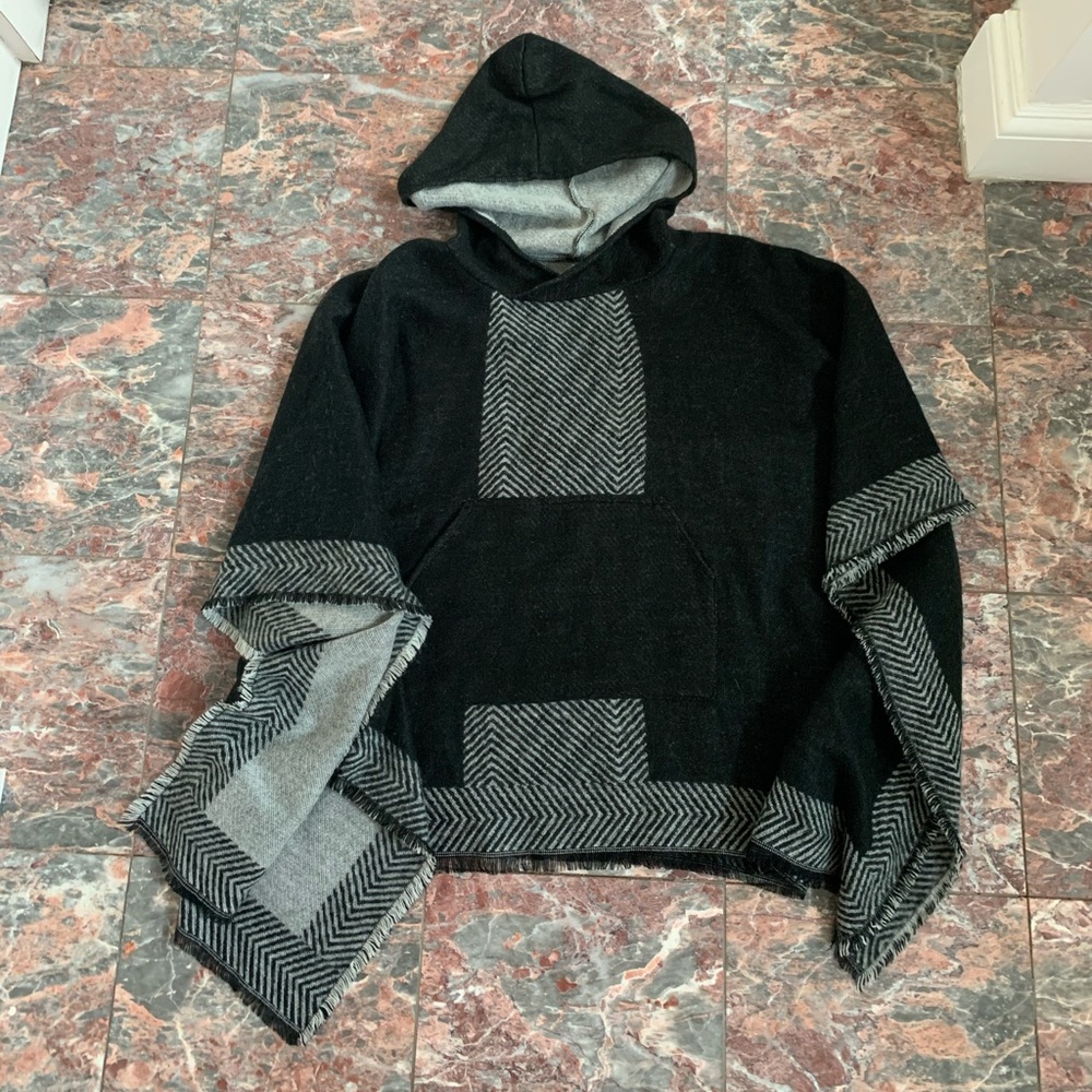 BLACK AND GREY PONCHO